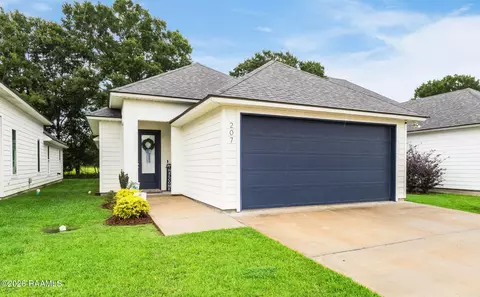 207 Alpine Dr, Lafayette, LA 70506