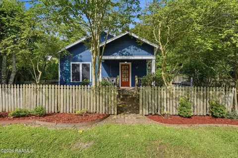 914 S Main St, Breaux Bridge, LA 70517