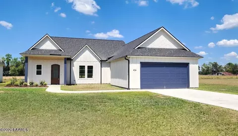 125 Chase Dr, Scott, LA 70583