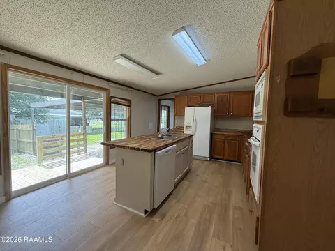 Kitchen - 112 Brayden Dr, Duson, LA 70529 photo 5 of 8