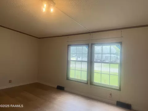 Living - 112 Brayden Dr, Duson, LA 70529 photo 2 of 6