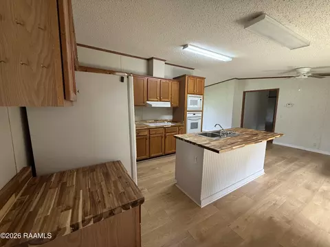 Kitchen - 112 Brayden Dr, Duson, LA 70529 photo 8 of 8