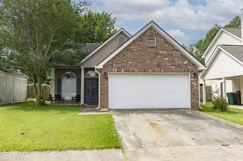 405 Sunstone Dr, Lafayette, LA 70508