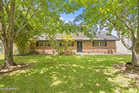 410 N Locksley Dr, Lafayette, LA 70508