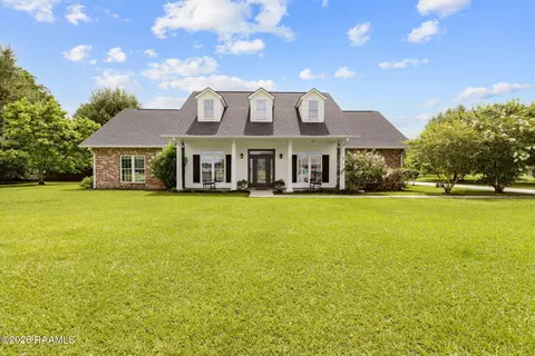 141 St Hubert St, Opelousas, LA 70570