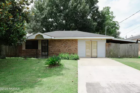 311 Auburn Dr, Carencro, LA 70520