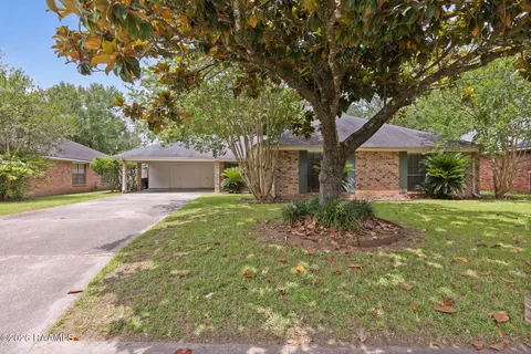 1102 Broadmoor Blvd, Lafayette, LA 70503
