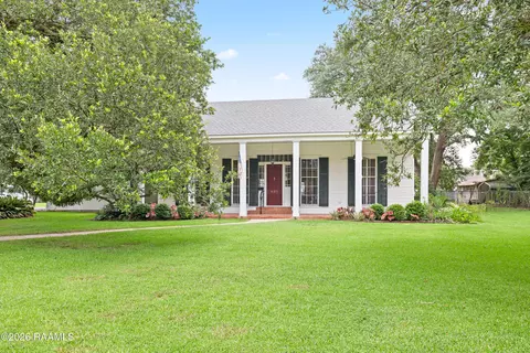 401 Parkview Dr, New Iberia, LA 70563