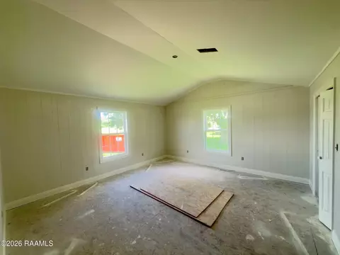 Bedroom - 9936 Lou Ella Rd, Kaplan, LA 70548 photo 3 of 3