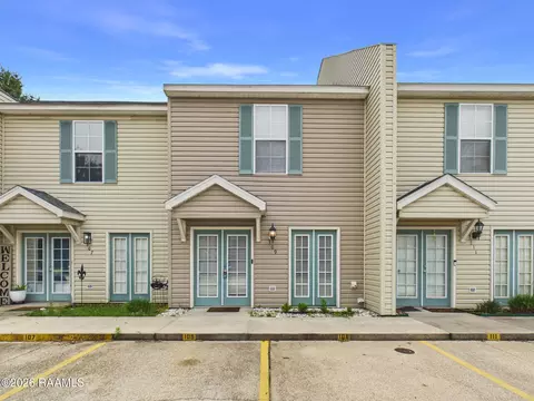 109 Judice Meadows Ln, Lafayette, LA 70506