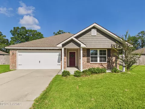 102 Altland Dr, Scott, LA 70583