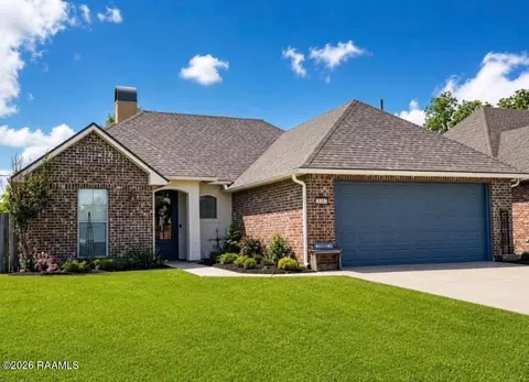 220 Bentgrass Dr, Lafayette, LA 70508