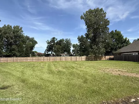 102 Claret Pl, Lafayette, LA 70503