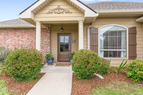 212 Chevalier Blvd, Lafayette, LA 70503