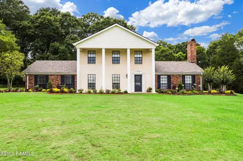 1006 Carla Dr, Saint Martinville, LA 70582