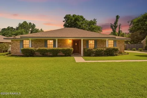 410 Amanda Dr, Lafayette, LA 70507