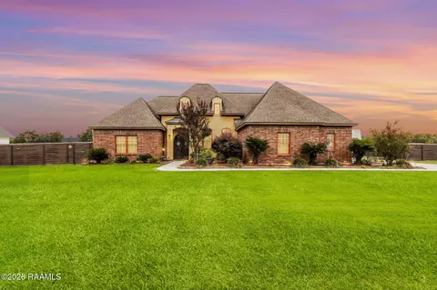 5526 Woodlawn Rd, Maurice, LA 70555