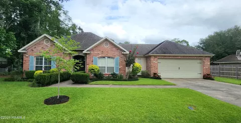 905 Alice Dr, Lafayette, LA 70503