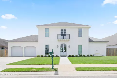 1044 The Lake Dr, Broussard, LA 70518