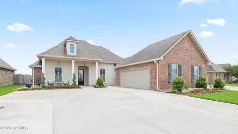 307 Brianna, Broussard, LA 70518