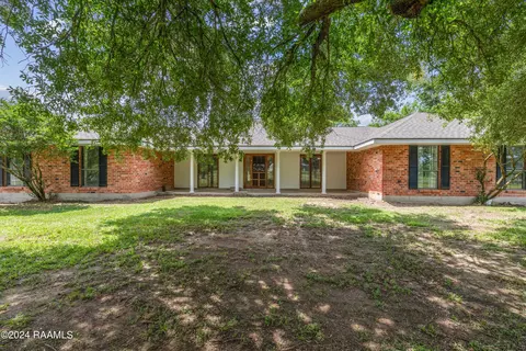 664 Don Guilbeau Rd, Arnaudville, LA 70512