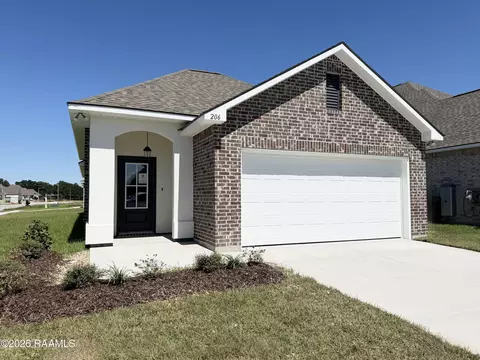 206 Hidden Meadows Dr, Lafayette, LA 70506