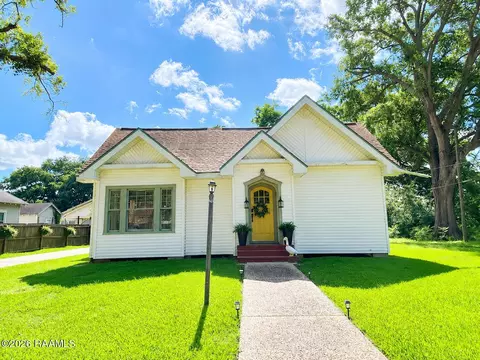 Exterior - 210 S 6th St, Eunice, LA 70535 photo 1 of 4