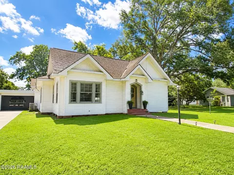 210 S 6th St, Eunice, LA 70535