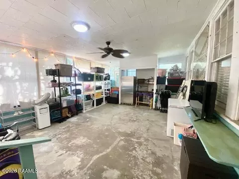 Exterior - 210 S 6th St, Eunice, LA 70535 photo 3 of 4