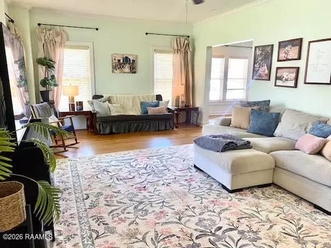 Living - 210 S 6th St, Eunice, LA 70535 photo 1 of 2
