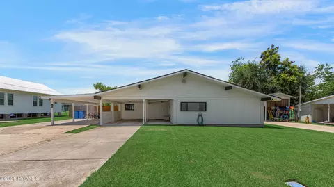 129 Nini Rd, Morgan City, LA 70380