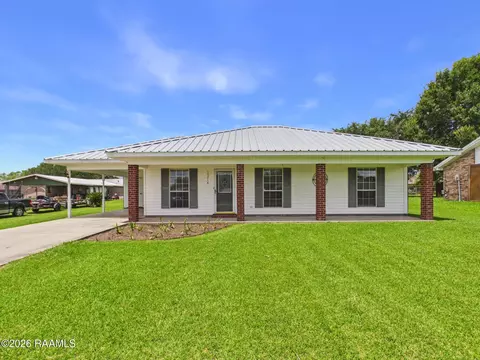Exterior - 10714 Mike Dr, Kaplan, LA 70548 photo 3 of 4