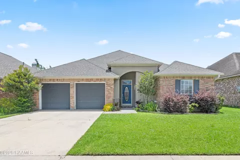 207 Kings Landing Sq, Lafayette, LA 70508