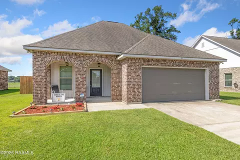 121 Gentle Crescent Ln, Lafayette, LA 70506