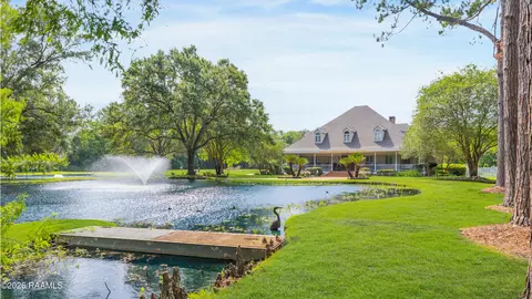 111 Kimball Dr, Lafayette, LA 70508