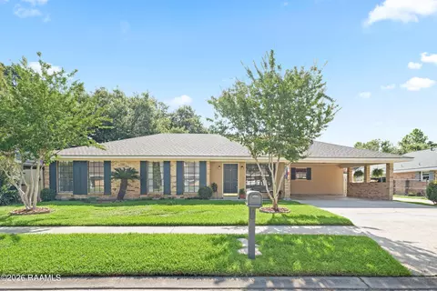 321 Orgeron Dr, Lafayette, LA 70506