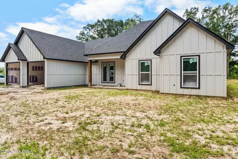 728 Kilchrist Rd, Carencro, LA 70520
