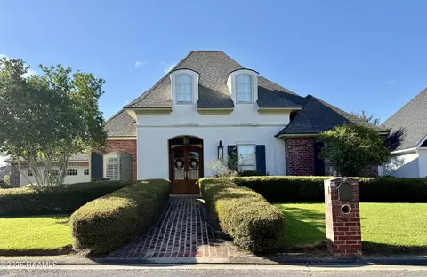 7 Steamboat Bnd Bnd, New Iberia, LA 70563