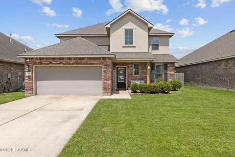 206 Verger Dr, Youngsville, LA 70592