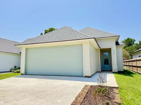 306 Berchman Oaks Dr, Lafayette, LA 70506