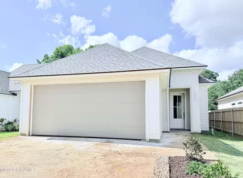 306 Berchman Oaks Dr, Lafayette, LA 70506