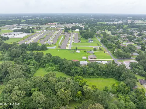 View/Area - 416 E Butcher Switch Rd, Lafayette, LA 70507 photo 5 of 6