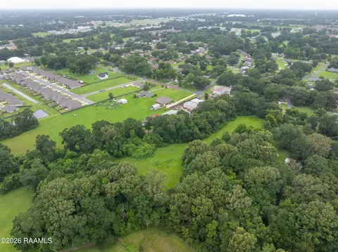 View/Area - 416 E Butcher Switch Rd, Lafayette, LA 70507 photo 4 of 6