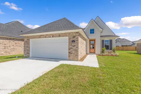 109 Rio Dr, Youngsville, LA 70592