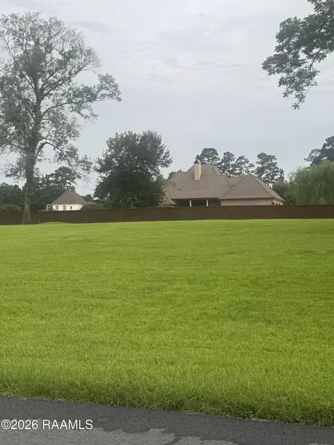 437 Riverview Dr, Jennings, LA 70546