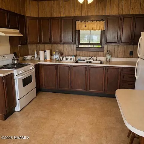 24337 Chestnut Rd, Kaplan, LA 70548 photo 5