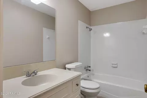205 Broad Ave, Scott, LA 70583 photo 16