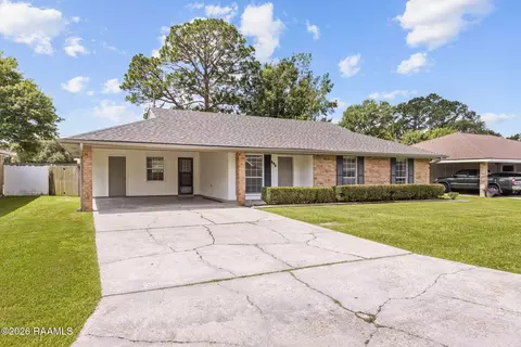 205 Broad Ave, Scott, LA 70583 photo 2