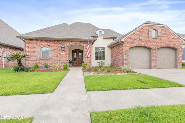 111 Spring View Dr, Youngsville, LA 70592