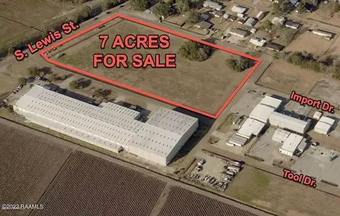 2501 S Lewis St, New Iberia, LA 70560